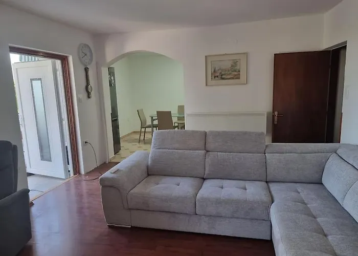 Flavio Apartment *